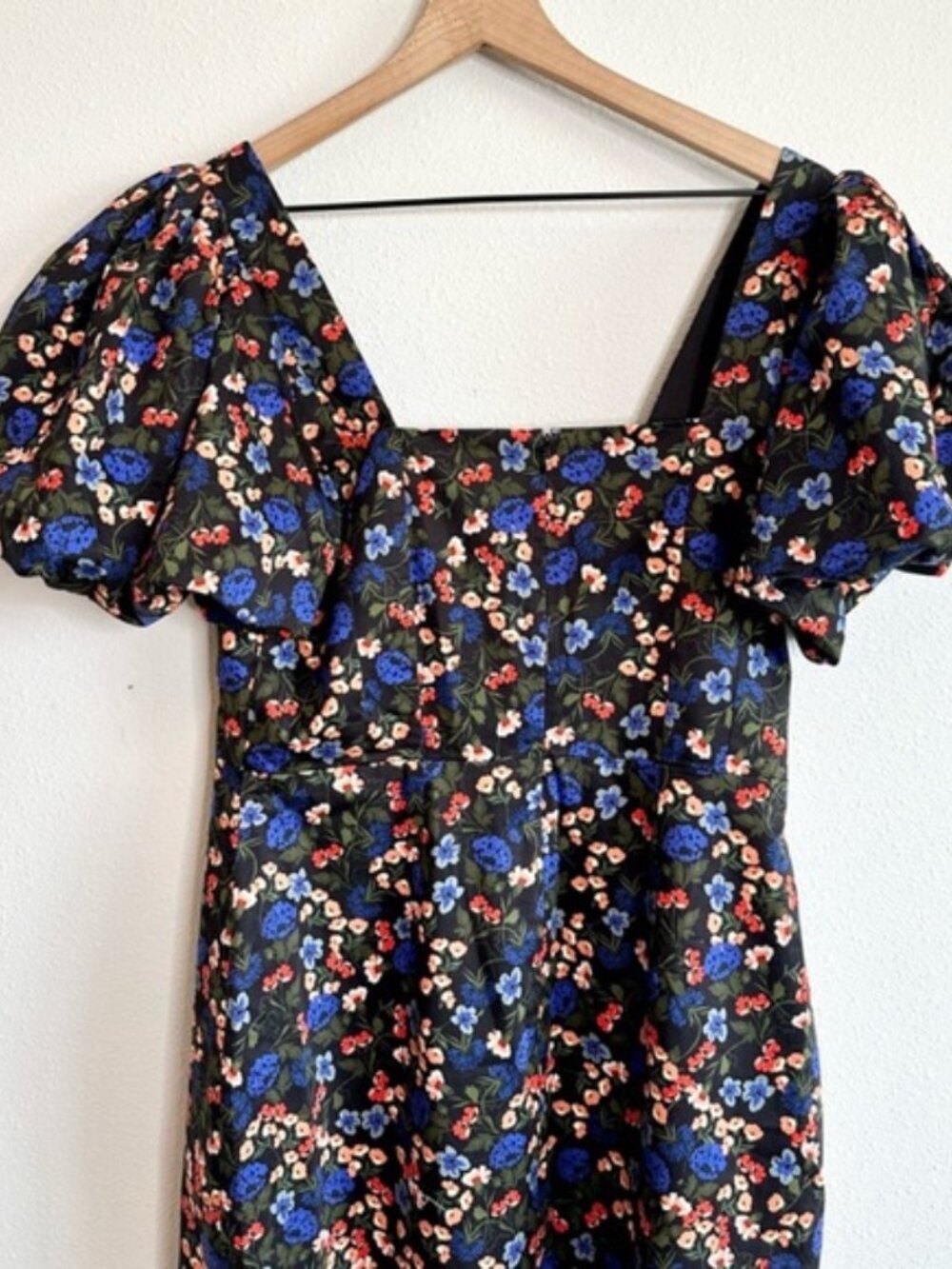 Hunter Bell Colette sheath floral Midi Dress Puff Sleeve retired NWT - Picture 4 of 7